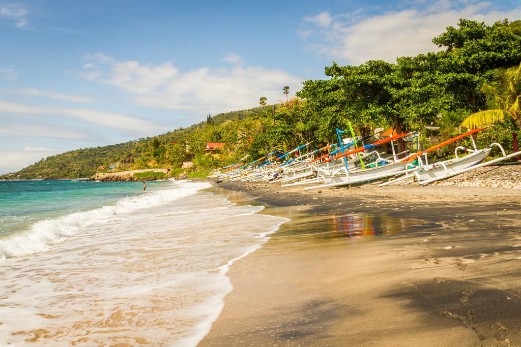 Aquamarine Beach Villas Amed Buitenkant foto